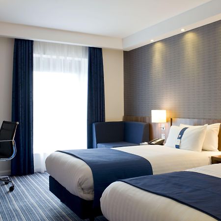 Holiday Inn Express Dunstable, An Ihg Hotel Buitenkant foto