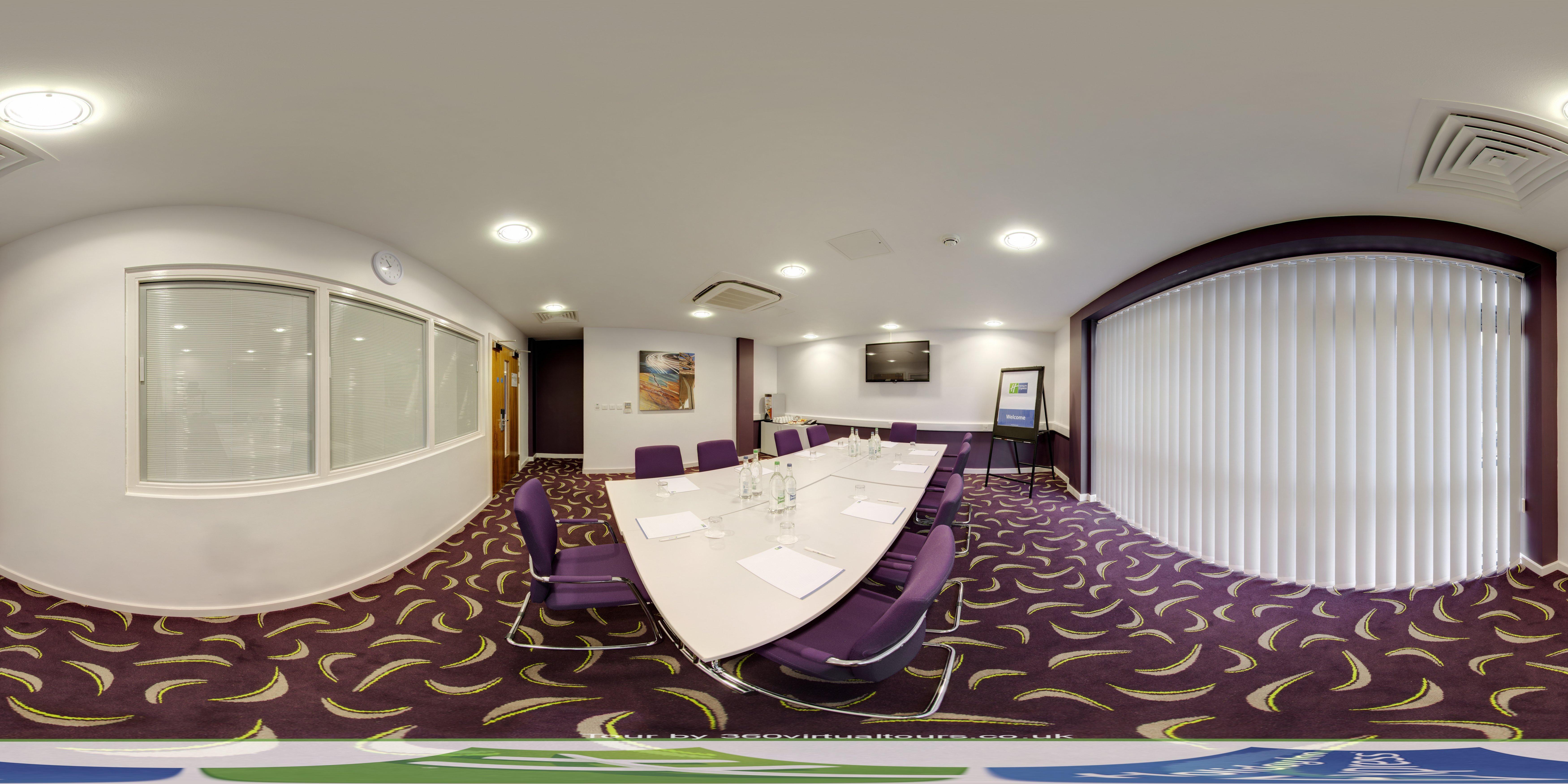 Holiday Inn Express Dunstable, An Ihg Hotel Buitenkant foto