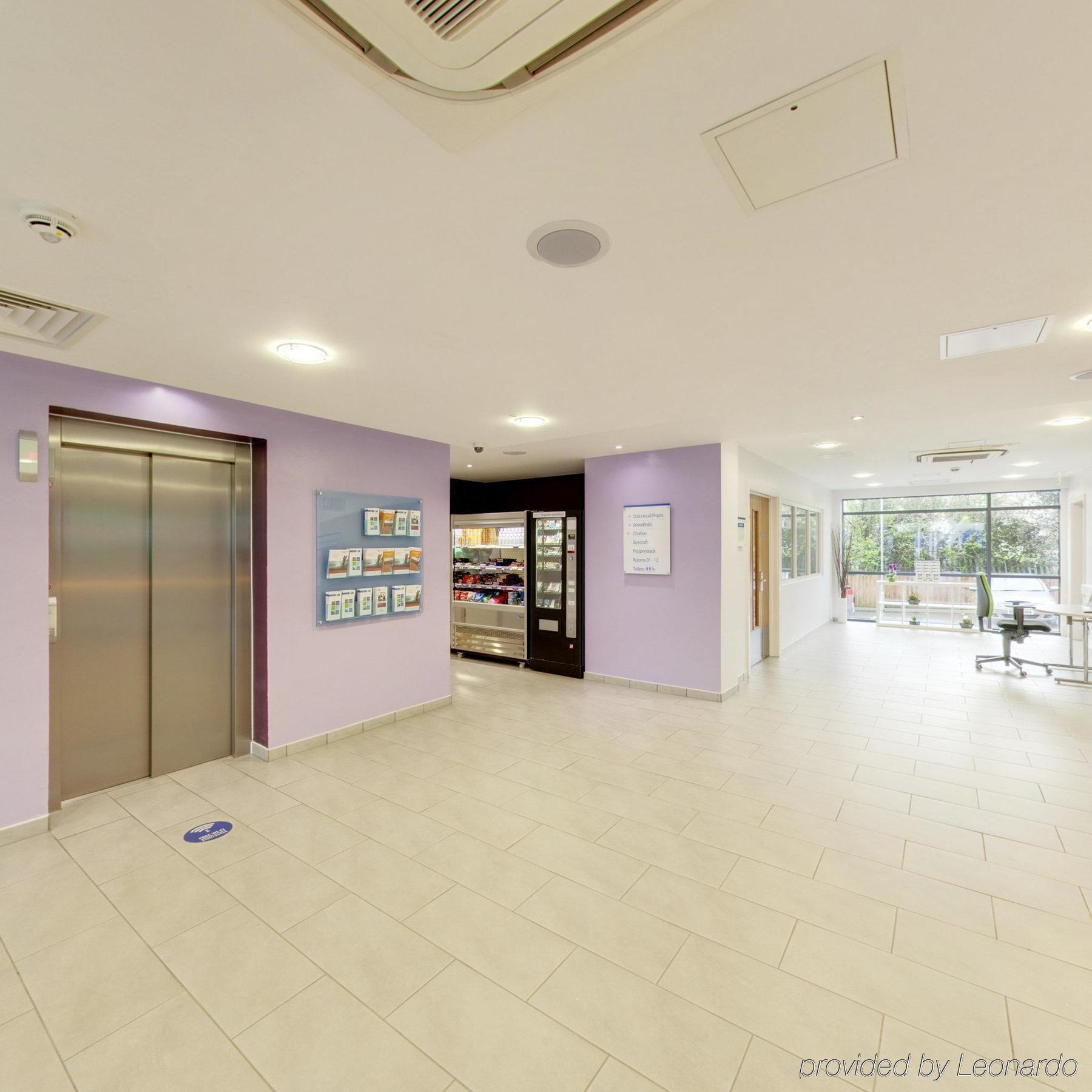 Holiday Inn Express Dunstable, An Ihg Hotel Buitenkant foto